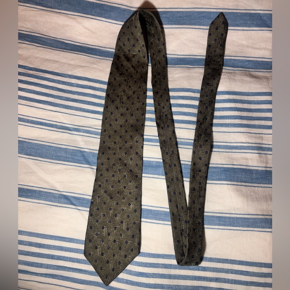 Green Tie with navy detailing